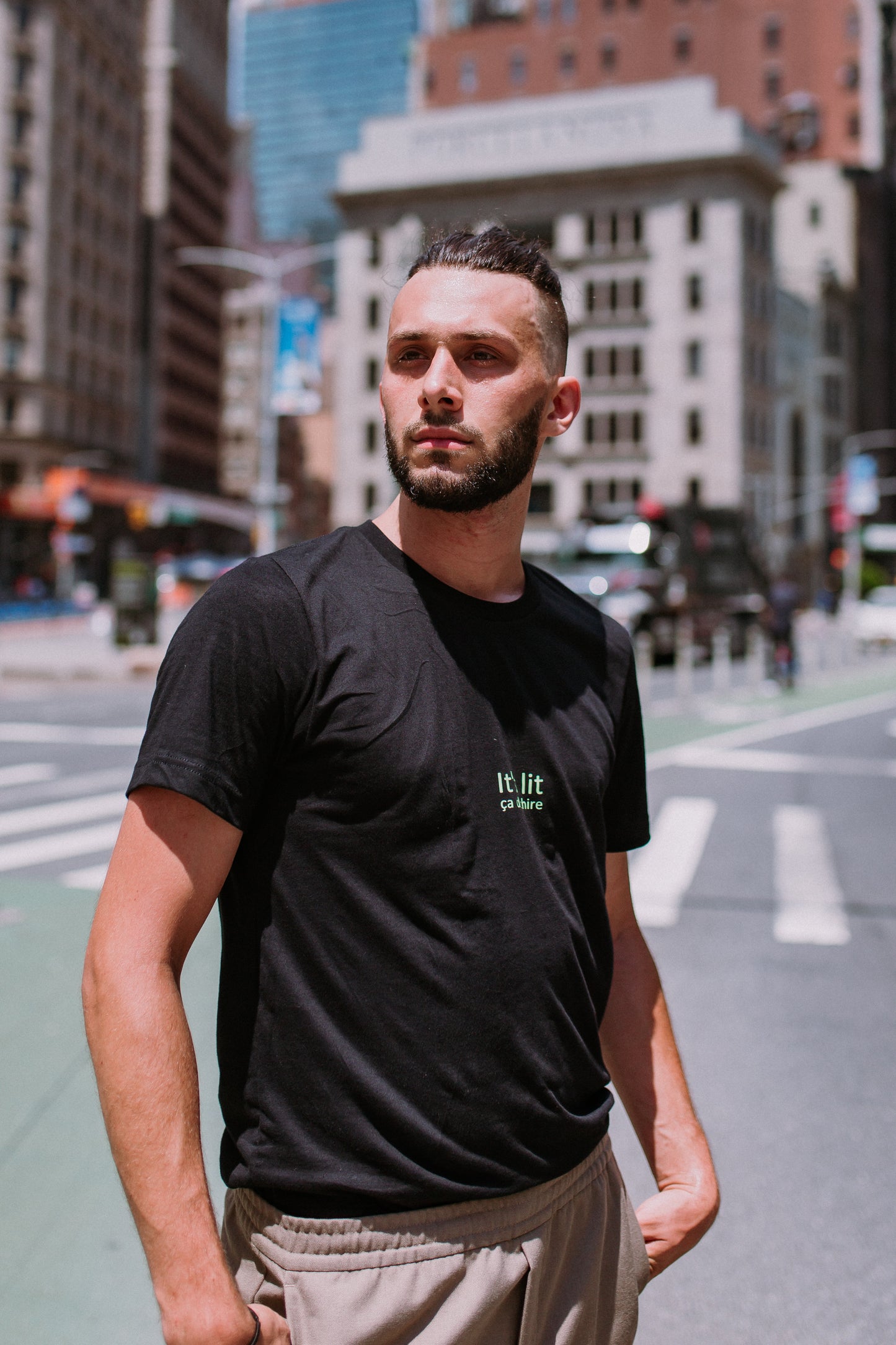 Men unisex T-shirt It's lit