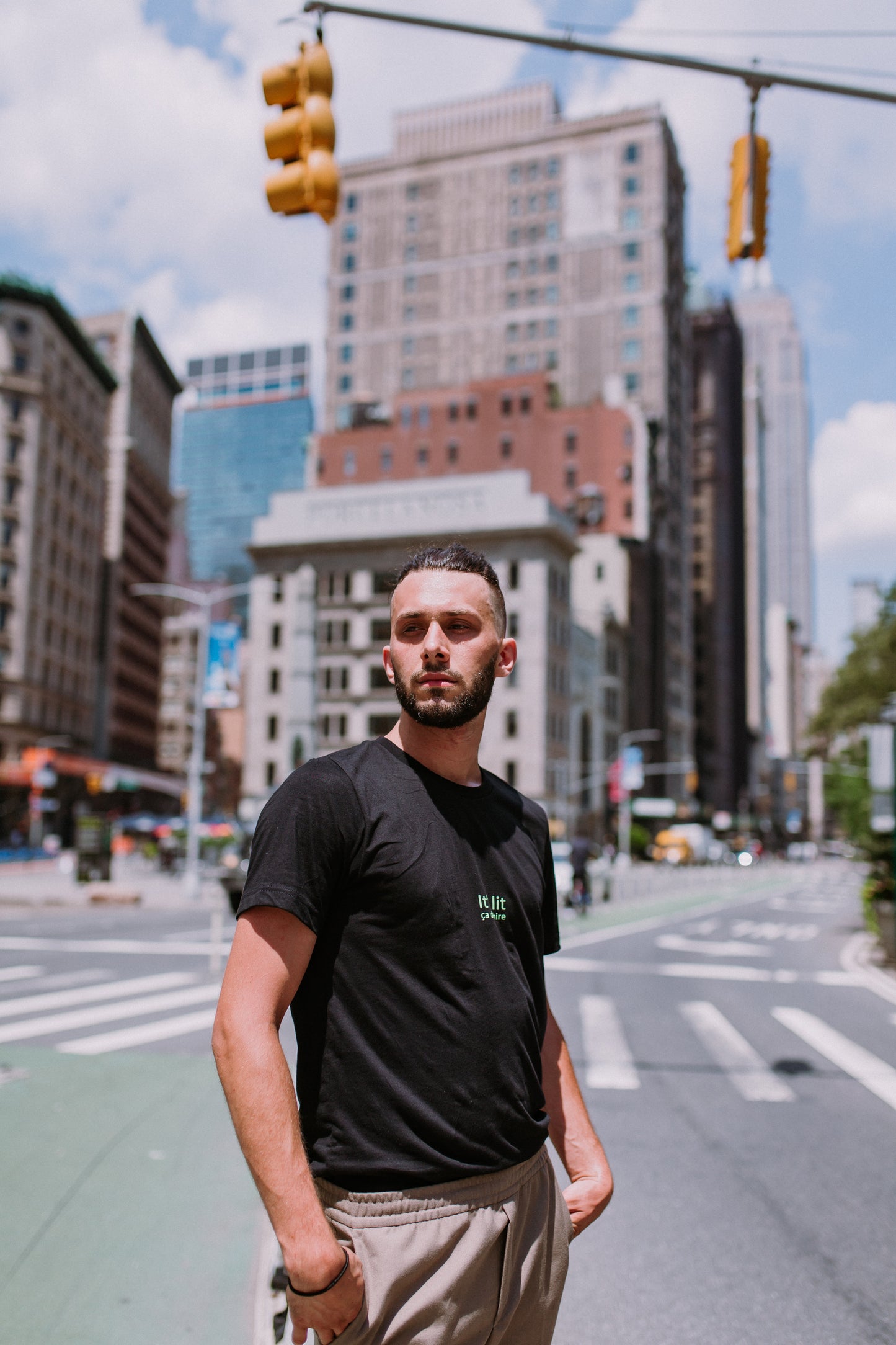 Men unisex T-shirt It's lit