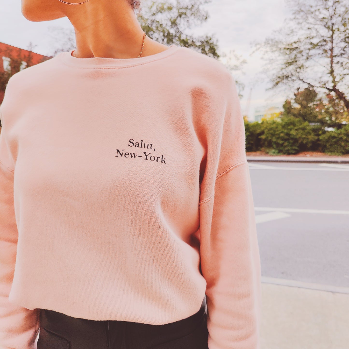 Salut NYC Wom Sweater
