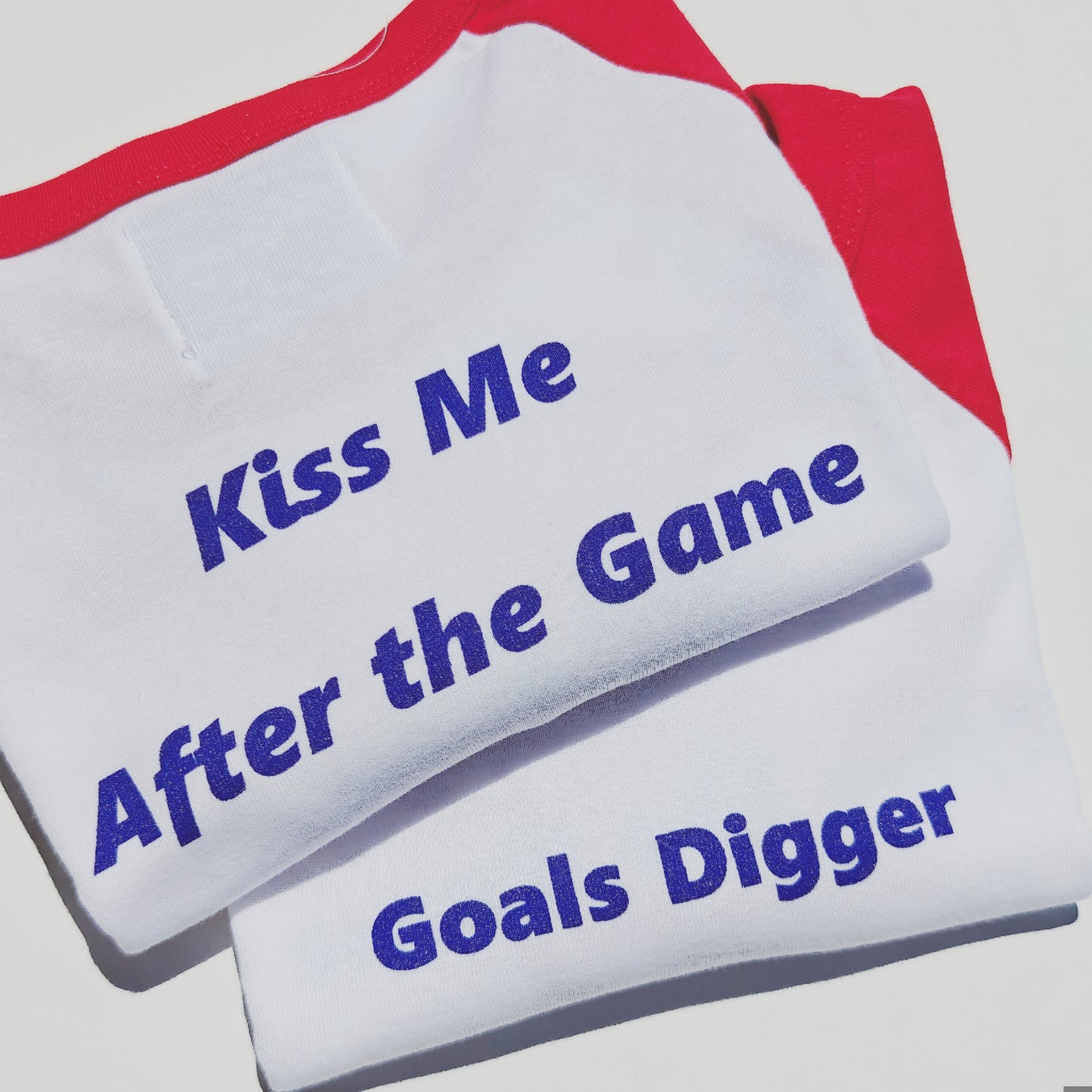 Tee Goals digger Wom